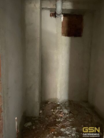 35-ÇAYIROVA YENİMAHALLE’DE MERKEZİ KONUMDA